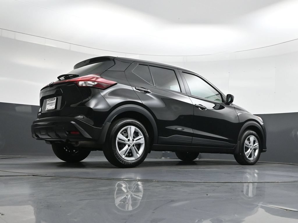 Certified 2025 Nissan Kicks Play S FWD image 42