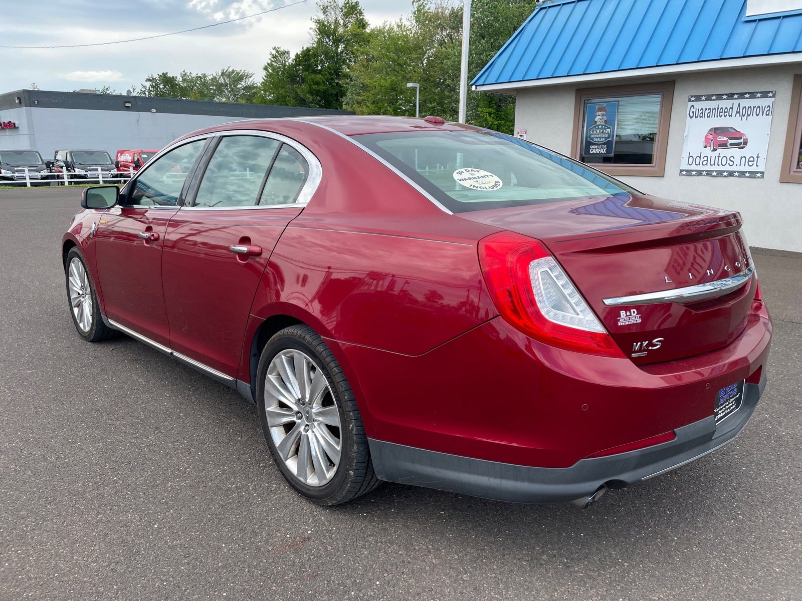 Used 2015 Lincoln MKS AWD w/ Equipment Group 201A image 2