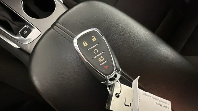 Used 2023 Chevrolet Malibu LT FWD image 20