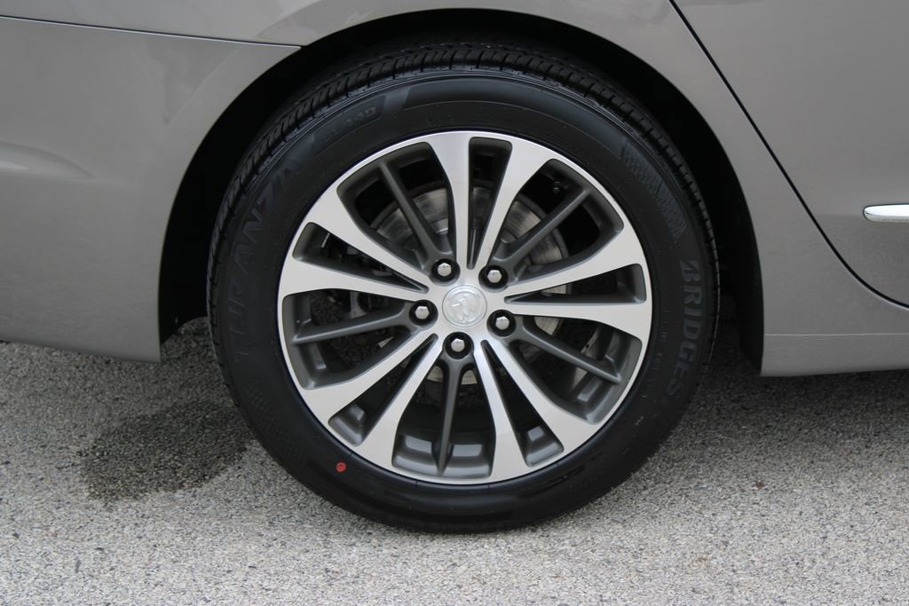 Used 2018 Buick LaCrosse Premium w/ Driver Confidence Package #2 image 31