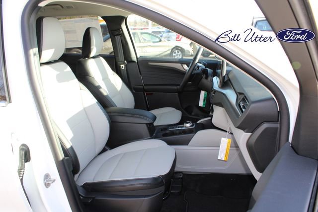 New 2025 Ford Escape SE image 8