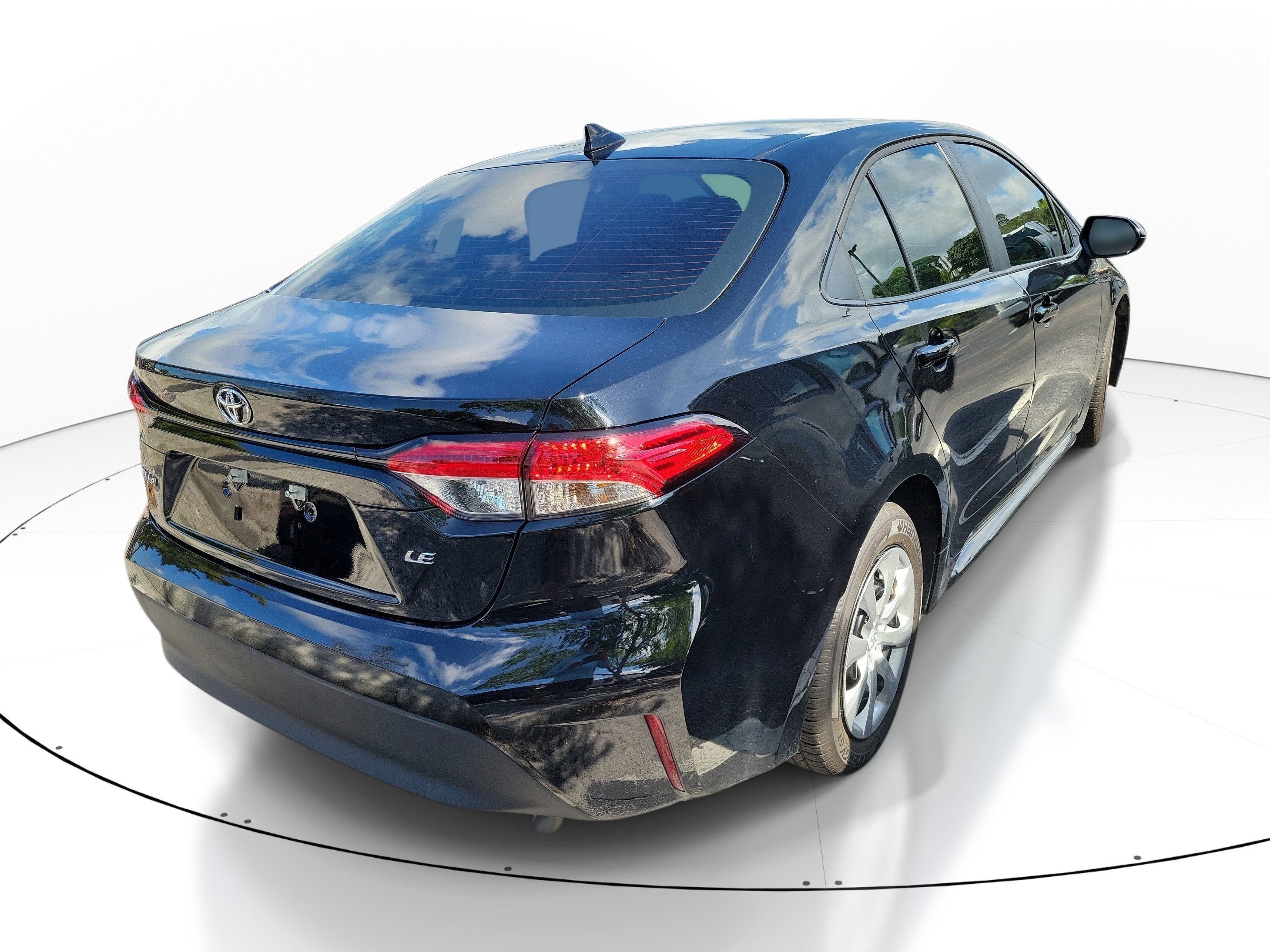 Certified 2026 Toyota Corolla LE FWD image 6