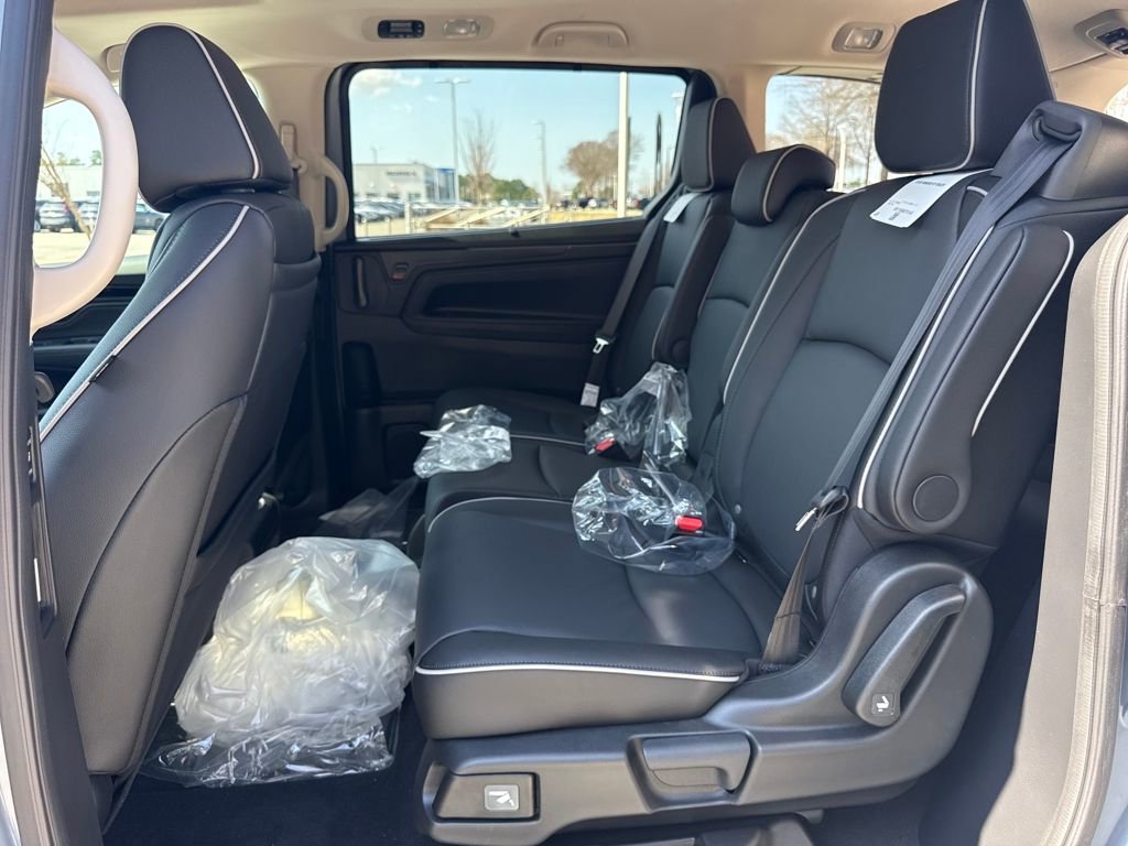 New 2026 Honda Odyssey Touring image 24