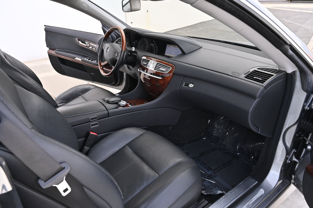 Used 2010 Mercedes-Benz CL 550 4MATIC image 16