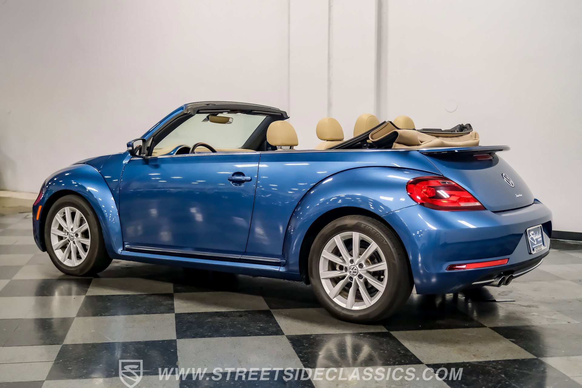 Used 2019 Volkswagen Beetle 2.0T Final Edition SEL image 7