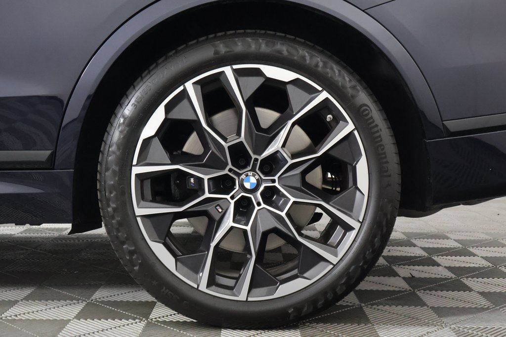 Certified 2024 BMW X7 M60i w/ Executive Package AWD/4WD image 17