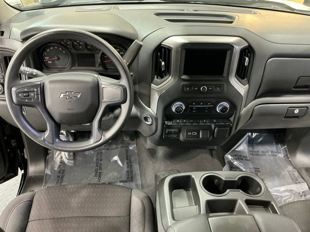 Used 2024 Chevrolet Silverado 1500 Custom Trail Boss w/ LPO, Dark Essentials Package image 10