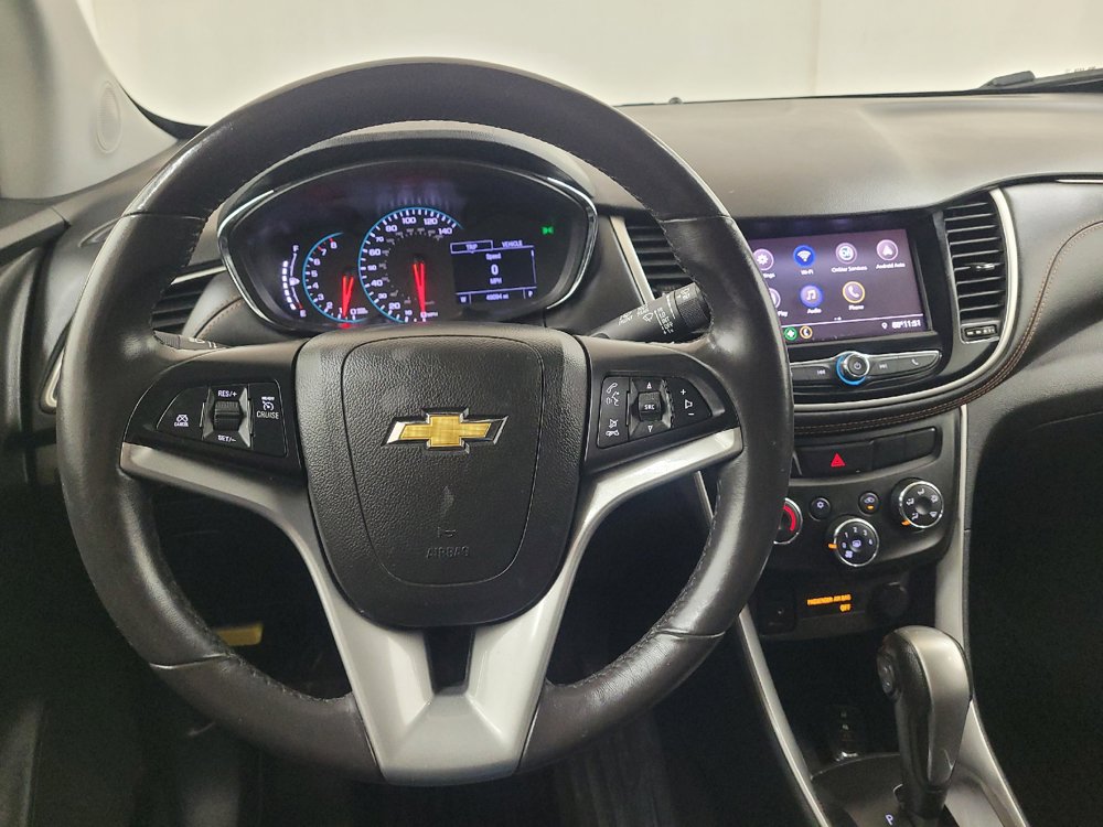 Used 2020 Chevrolet Trax LT w/ Redline Edition AWD/4WD image 22