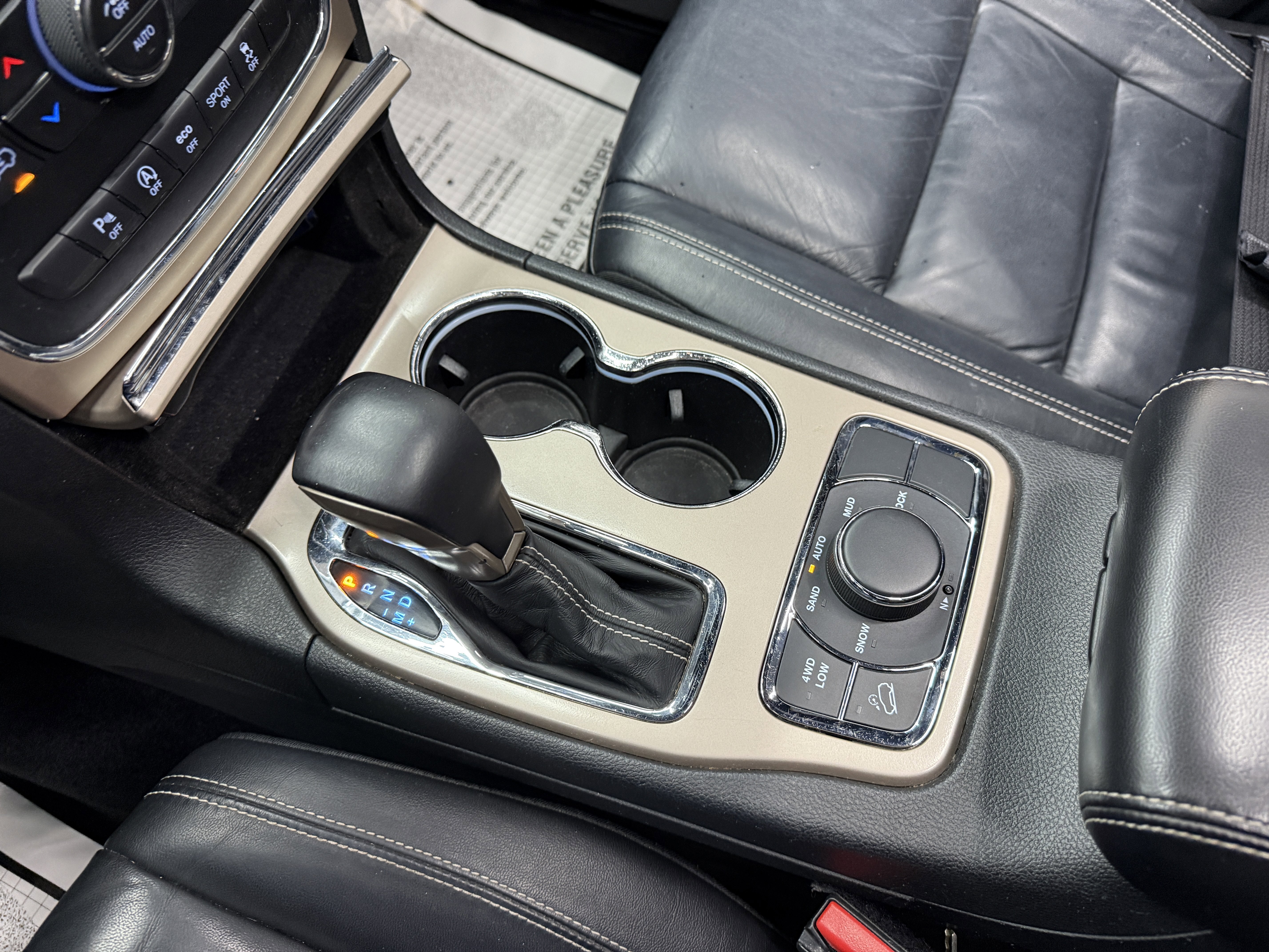 Used 2017 Jeep Grand Cherokee Limited image 20