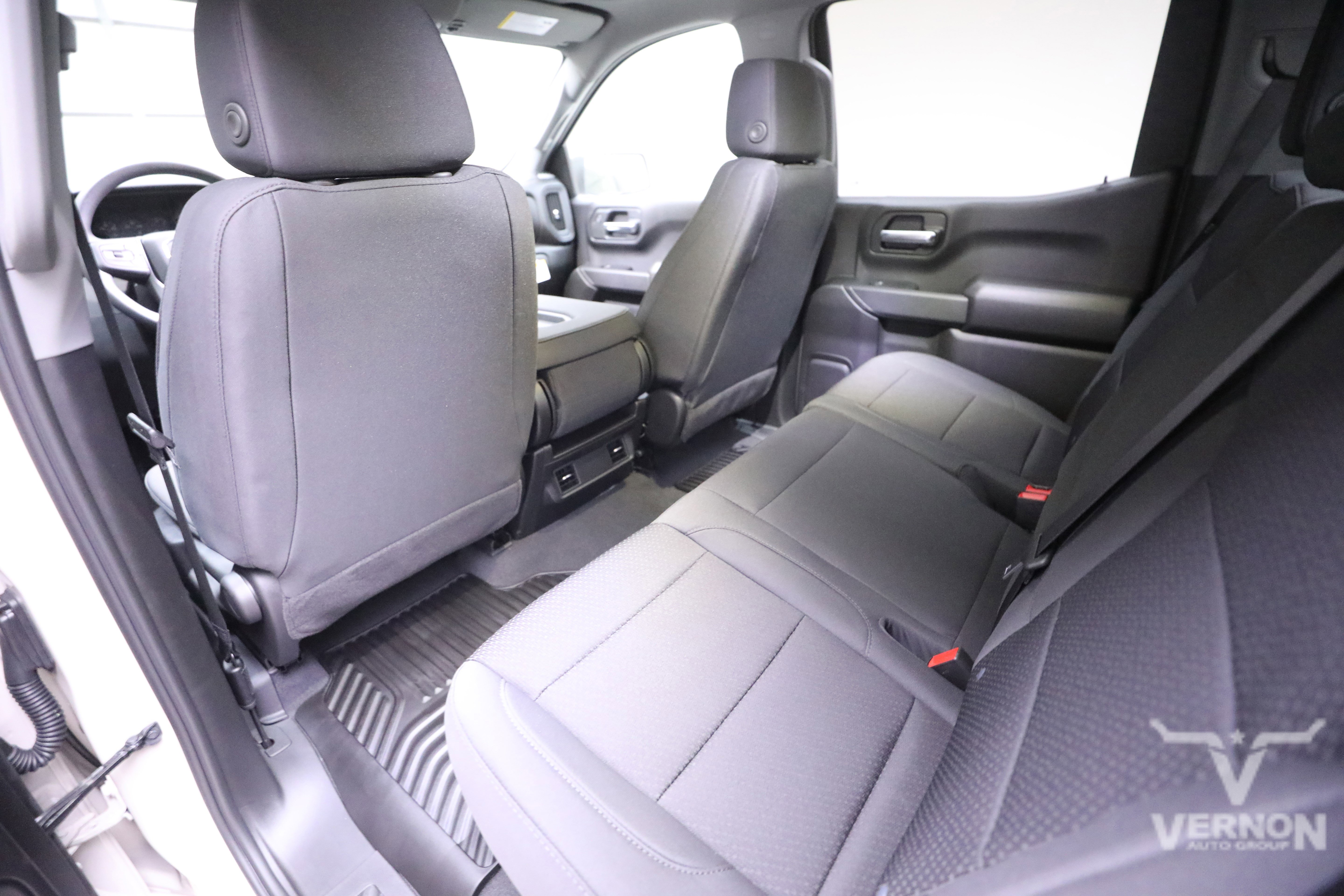 New 2026 GMC Sierra 1500 Pro w/ Graphite Edition image 9