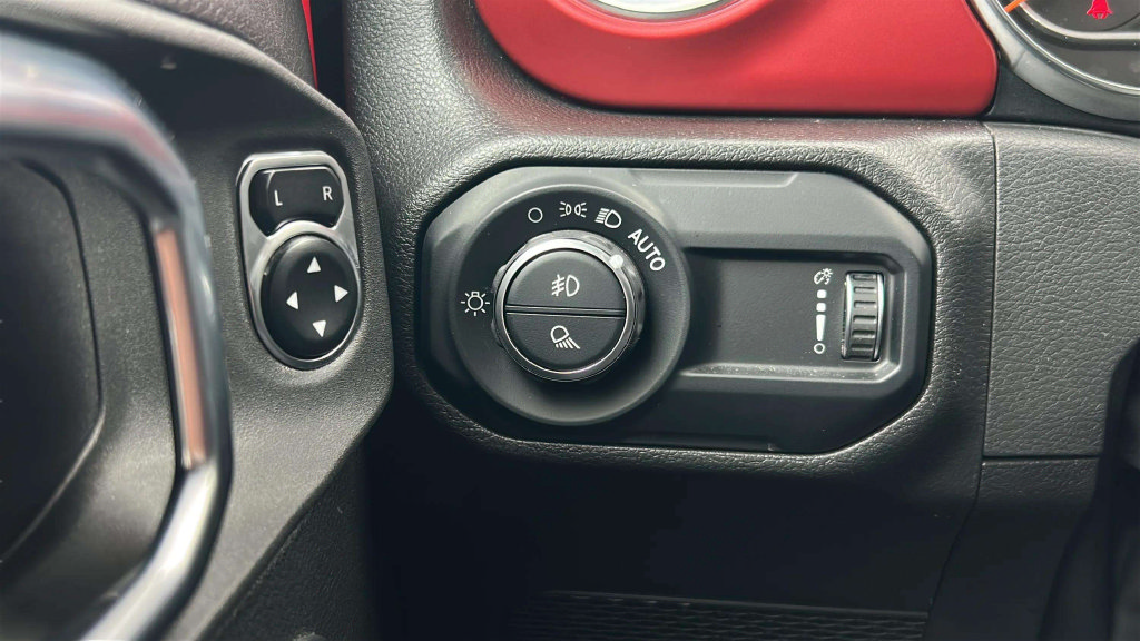 Used 2023 Jeep Gladiator Rubicon AWD/4WD image 11