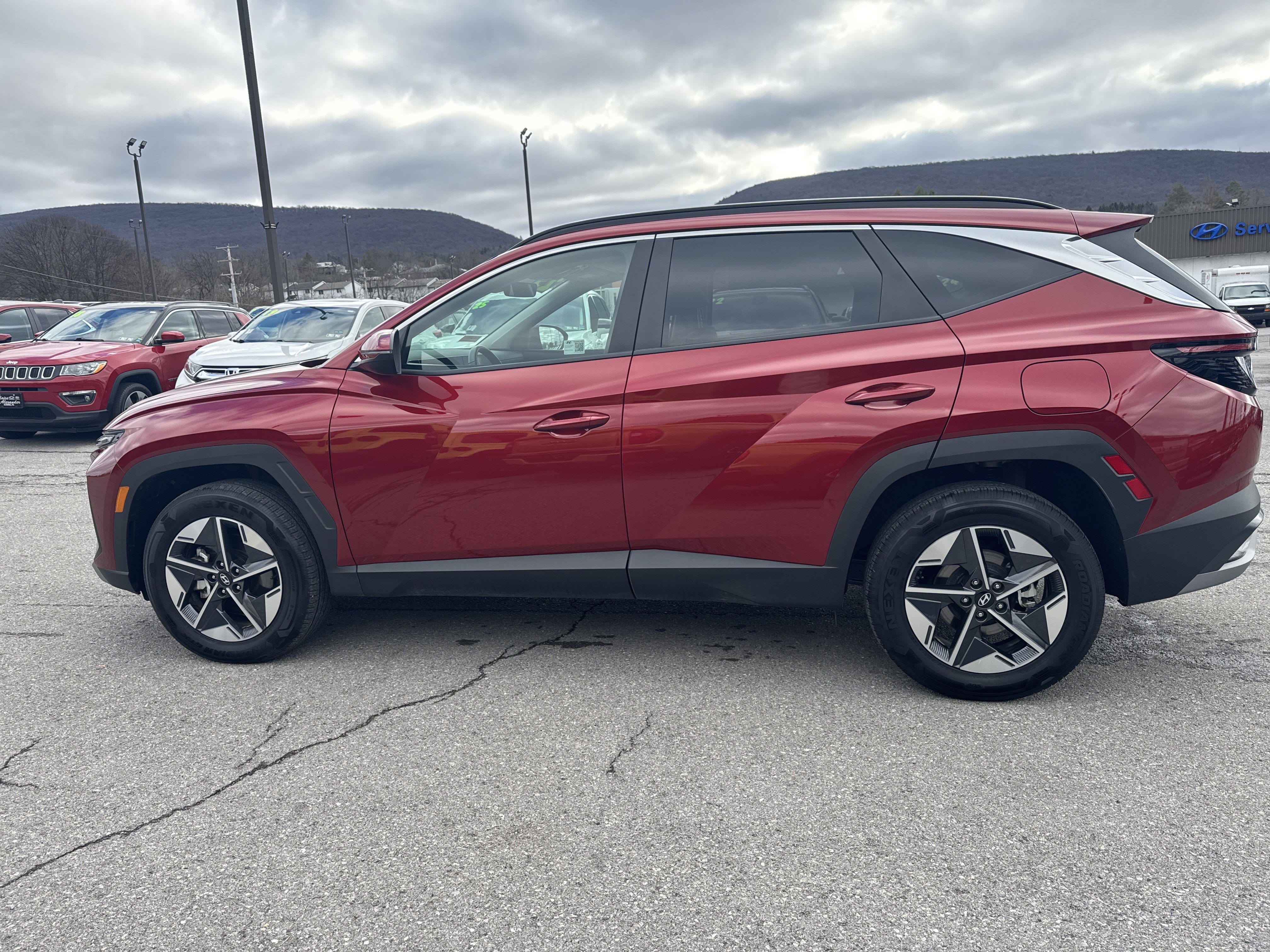 Certified 2025 Hyundai Tucson SEL image 7