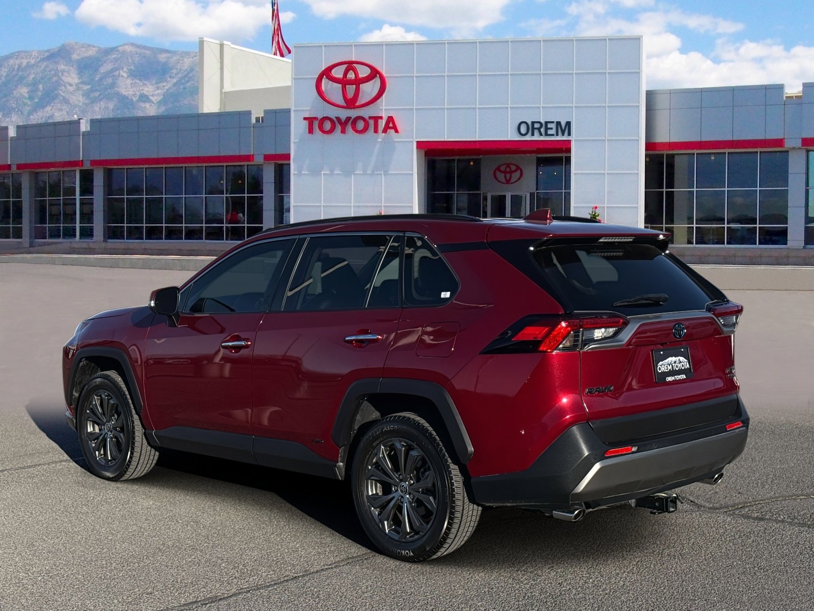 Used 2022 Toyota RAV4 Limited w/ Limited Grade Weather Package image 5