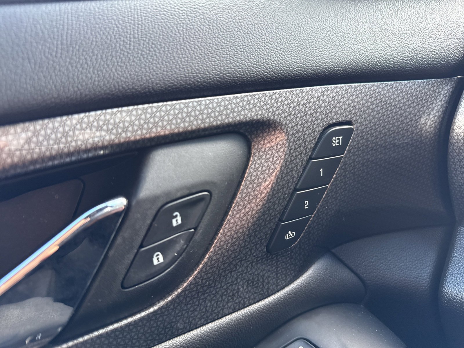 Used 2022 Chevrolet Traverse Premier image 41