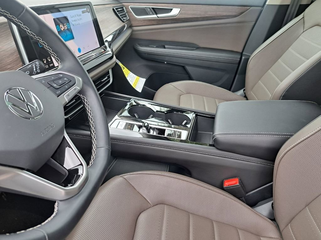 Used 2025 Volkswagen Atlas SEL image 19