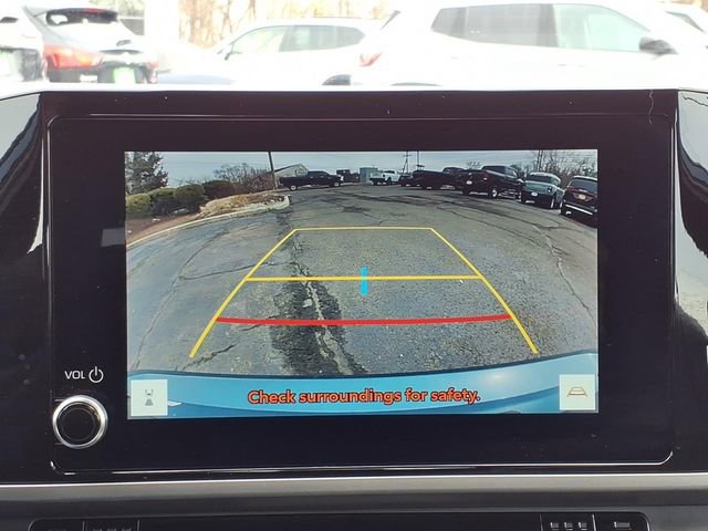 Used 2025 Toyota Camry SE w/ Convenience Package image 30