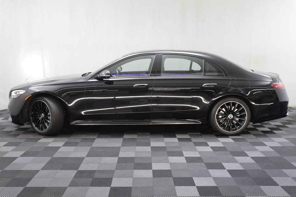 Used 2023 Mercedes-Benz S 580e 4MATIC Sedan image 4