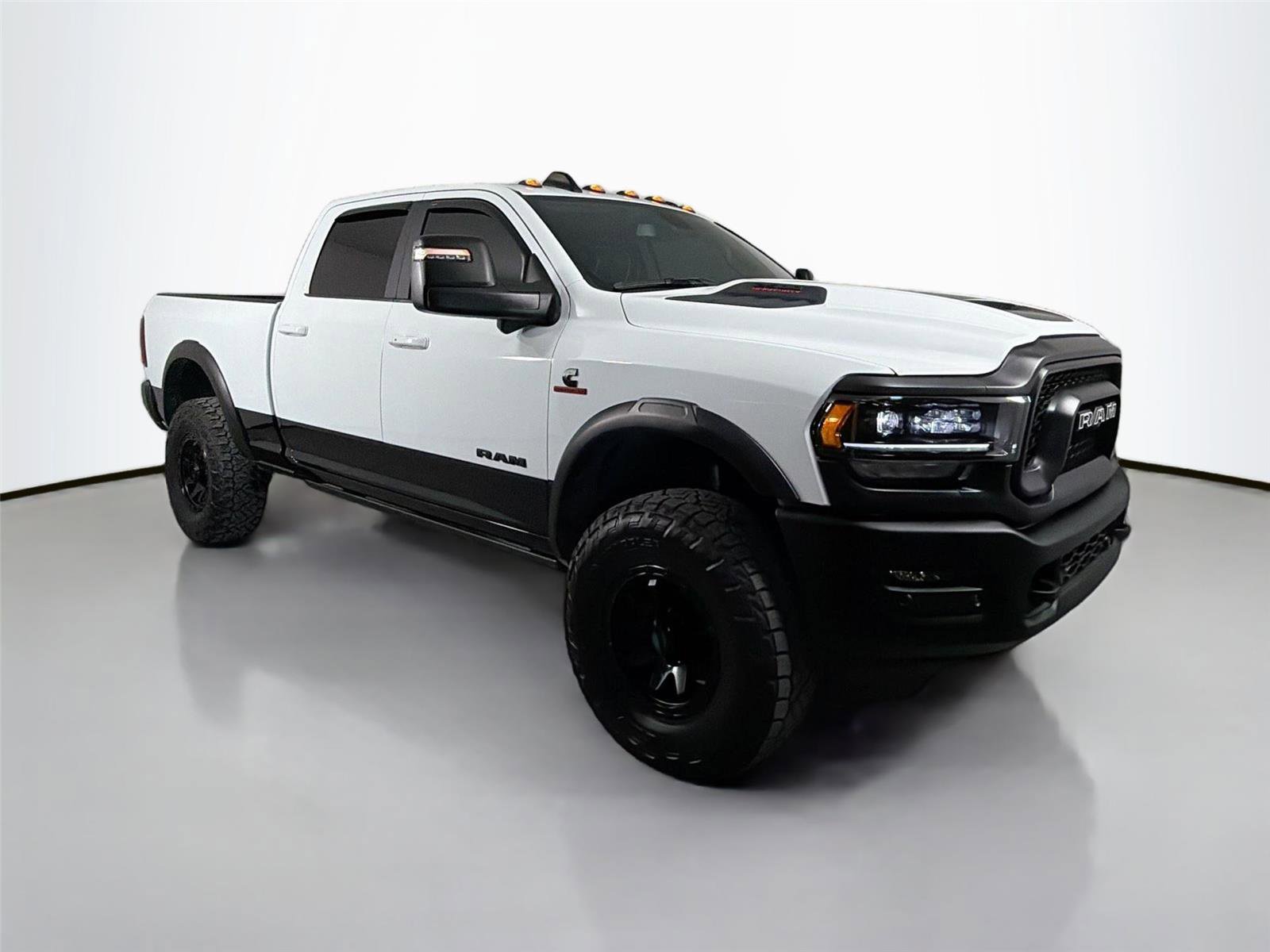 Used 2024 RAM 2500 Rebel w/ Towing Technology Group AWD/4WD image 4