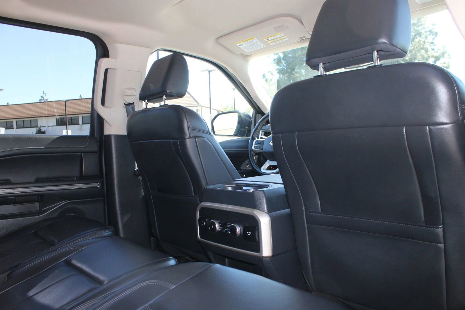 Used 2023 Ford Expedition Max XLT image 17