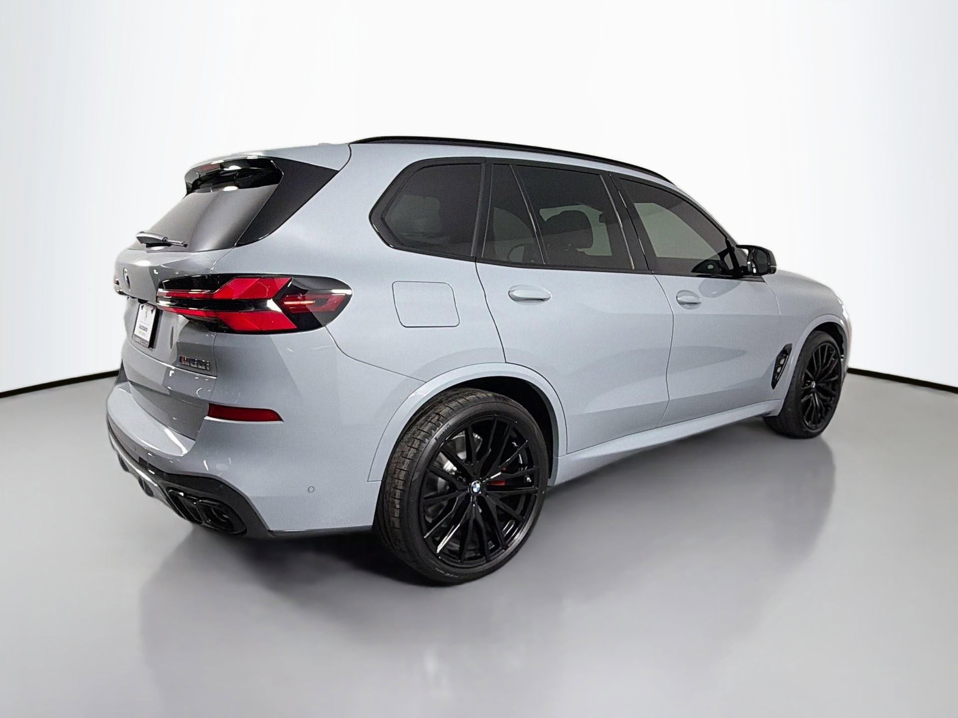 New 2026 BMW X5 M60i image 5