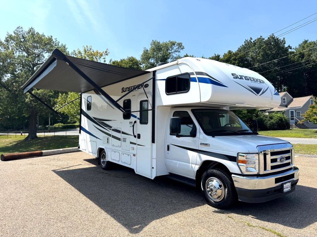 Used 2021 Ford E-450 and Econoline 450 Super Duty w/ Motorhome Prep Package image 13