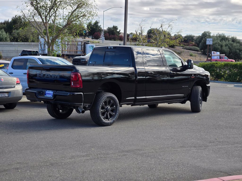 New 2026 RAM 2500 Laramie AWD/4WD image 3
