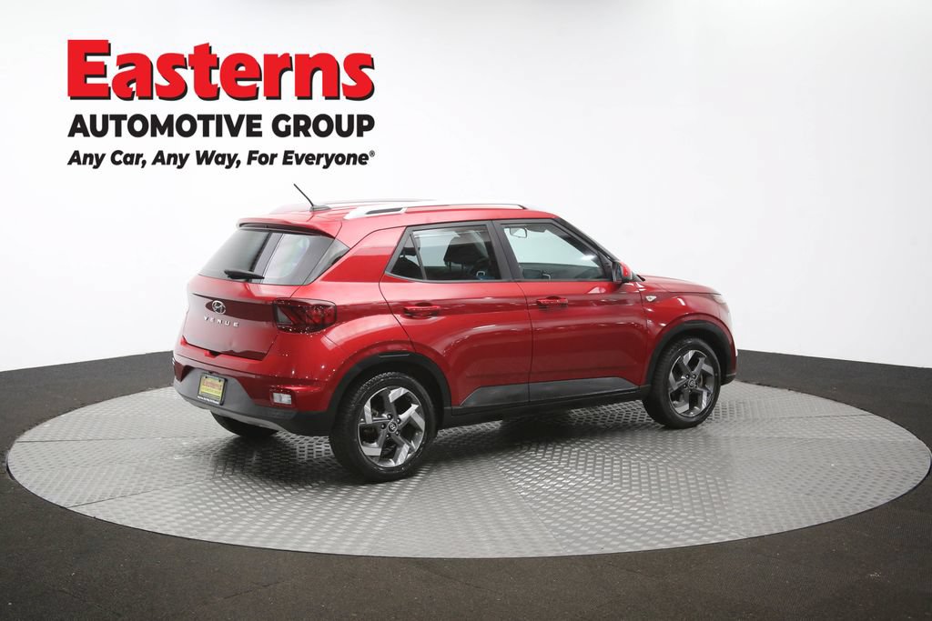 Used 2023 Hyundai Venue Limited FWD image 42