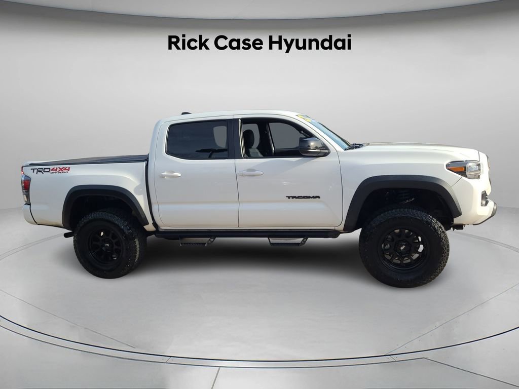 Used 2021 Toyota Tacoma TRD Off-Road image 4
