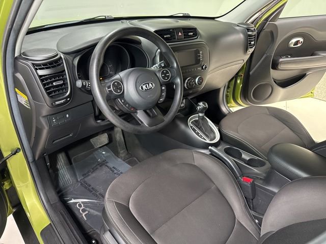 Used 2017 Kia Soul Base image 9