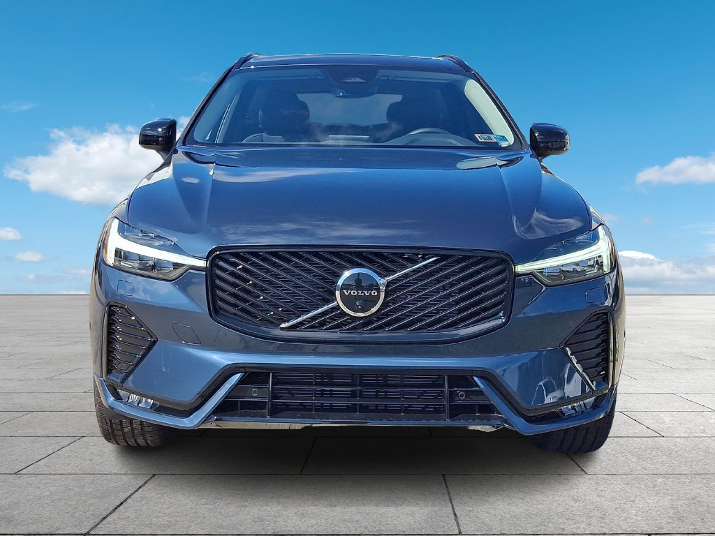 New 2027 Volvo XC60 B5 Plus AWD/4WD image 2