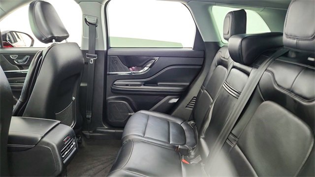 Used 2022 Lincoln Corsair AWD w/ Premium Package image 28