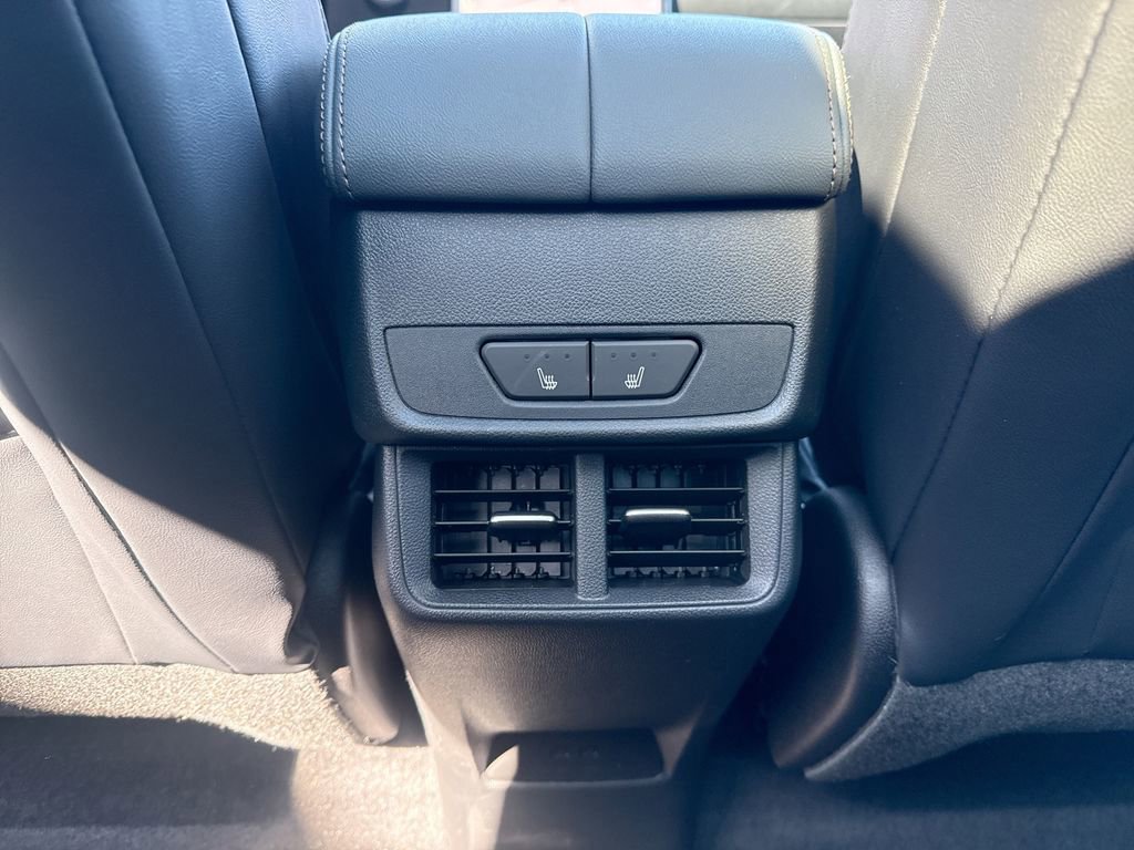 New 2026 GMC Terrain AT4 AWD/4WD image 22