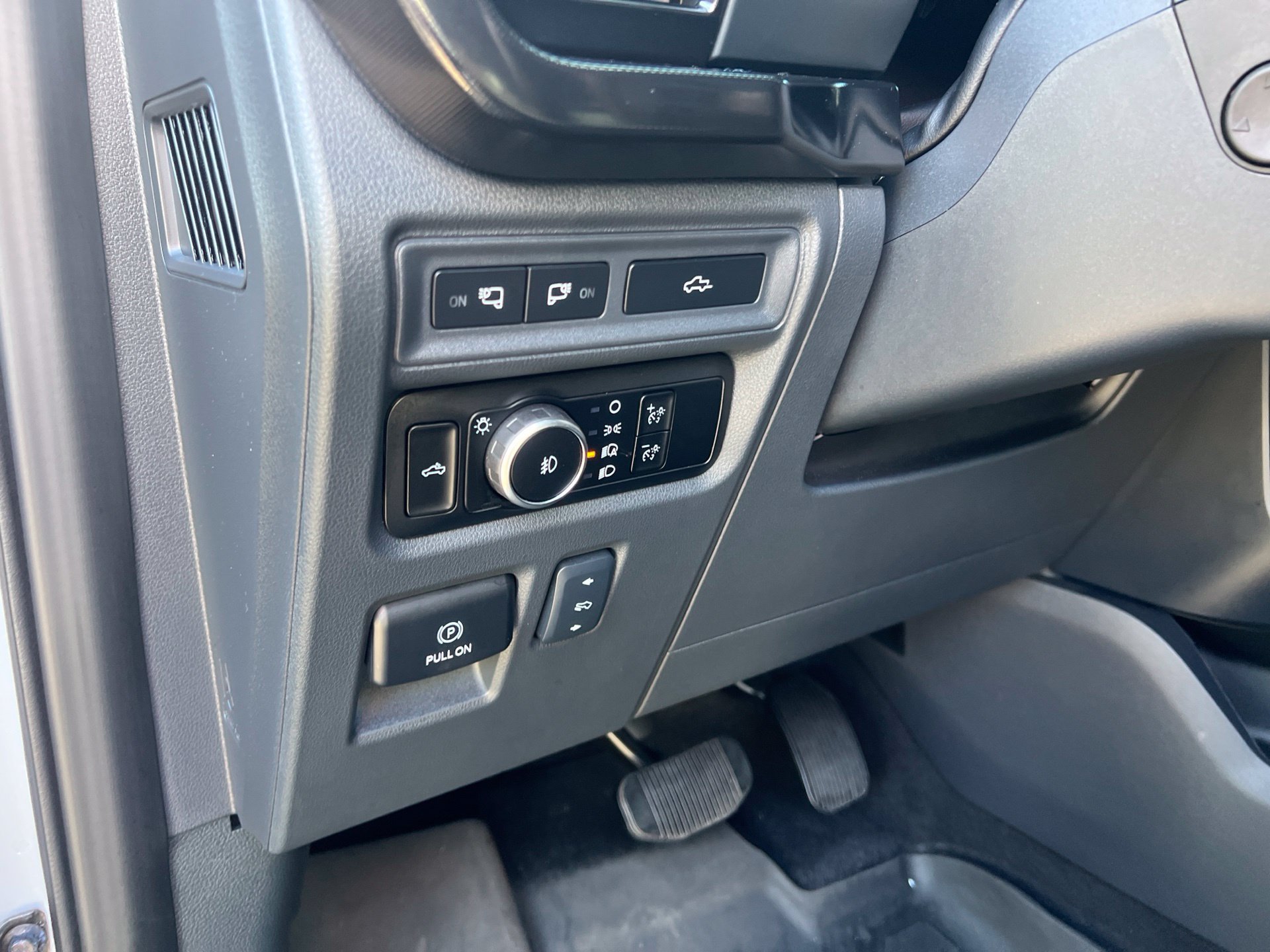 Used 2024 Ford F150 Raptor w/ Equipment Group 803A Raptor R AWD/4WD image 14