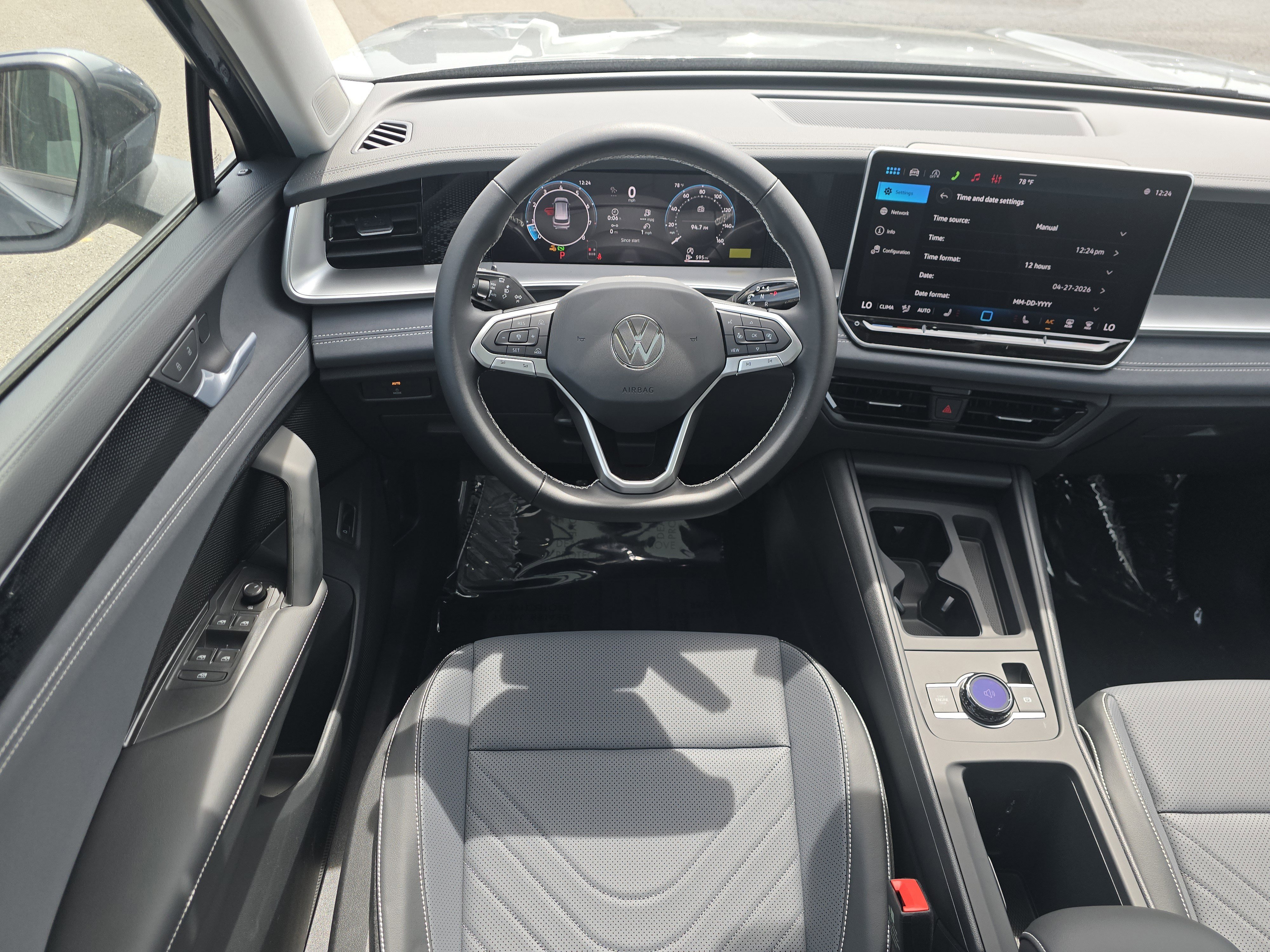 New 2026 Volkswagen Tiguan SE FWD image 21