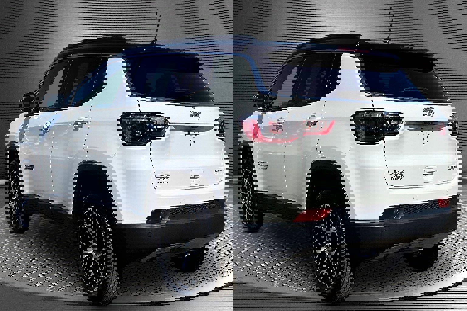 Used 2024 Jeep Compass Limited image 4