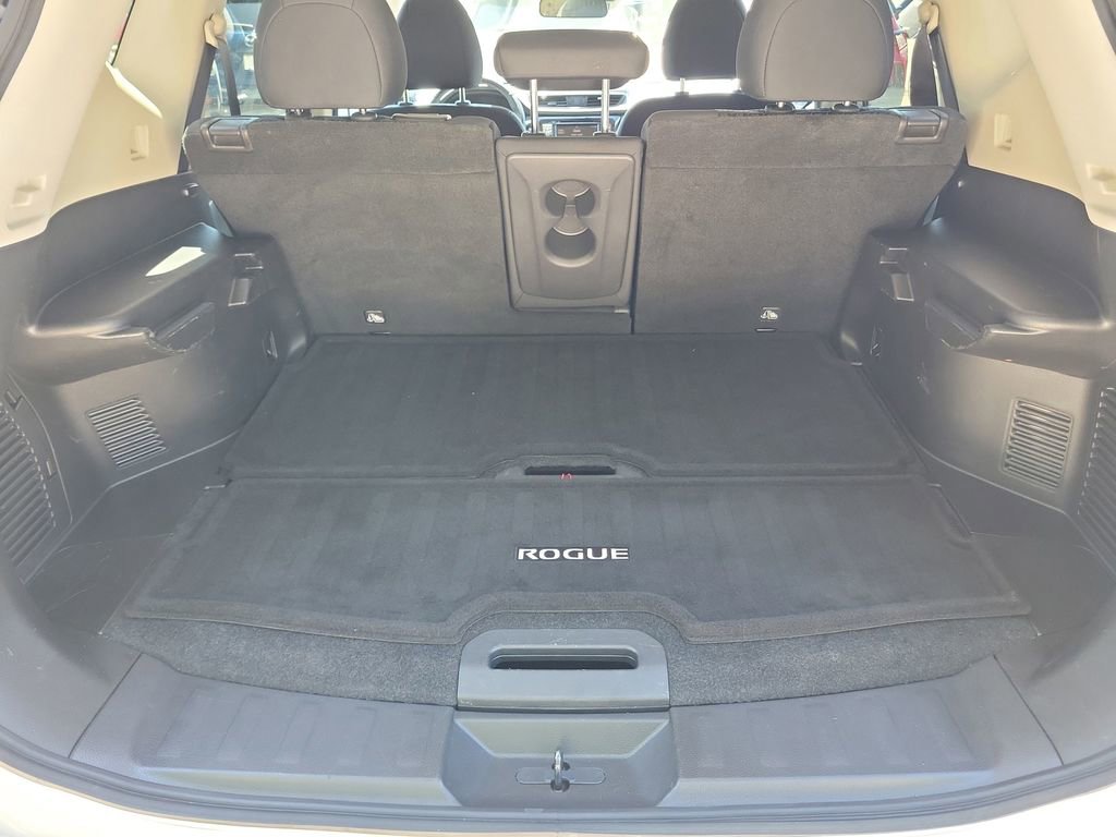 Used 2019 Nissan Rogue SV FWD image 9