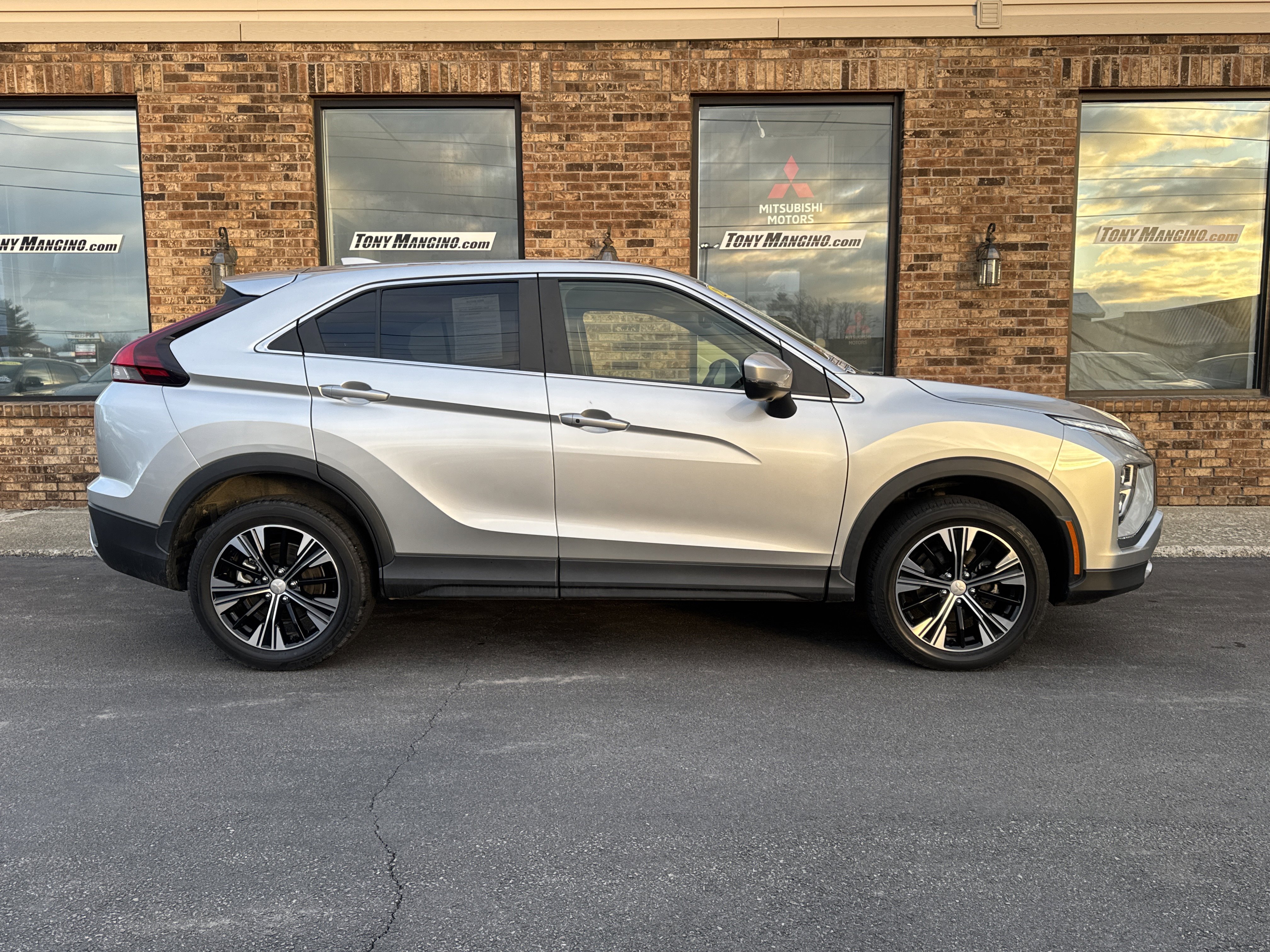 Used 2022 Mitsubishi Eclipse Cross SEL 4WD image 6