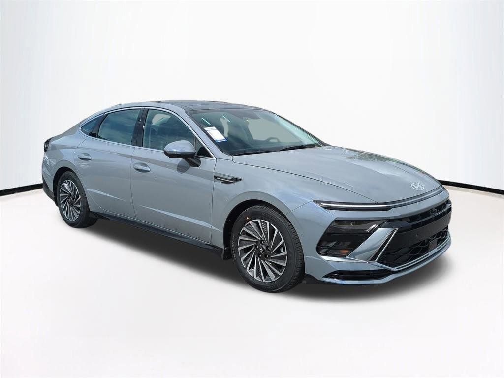 New 2026 Hyundai Sonata Limited image 2