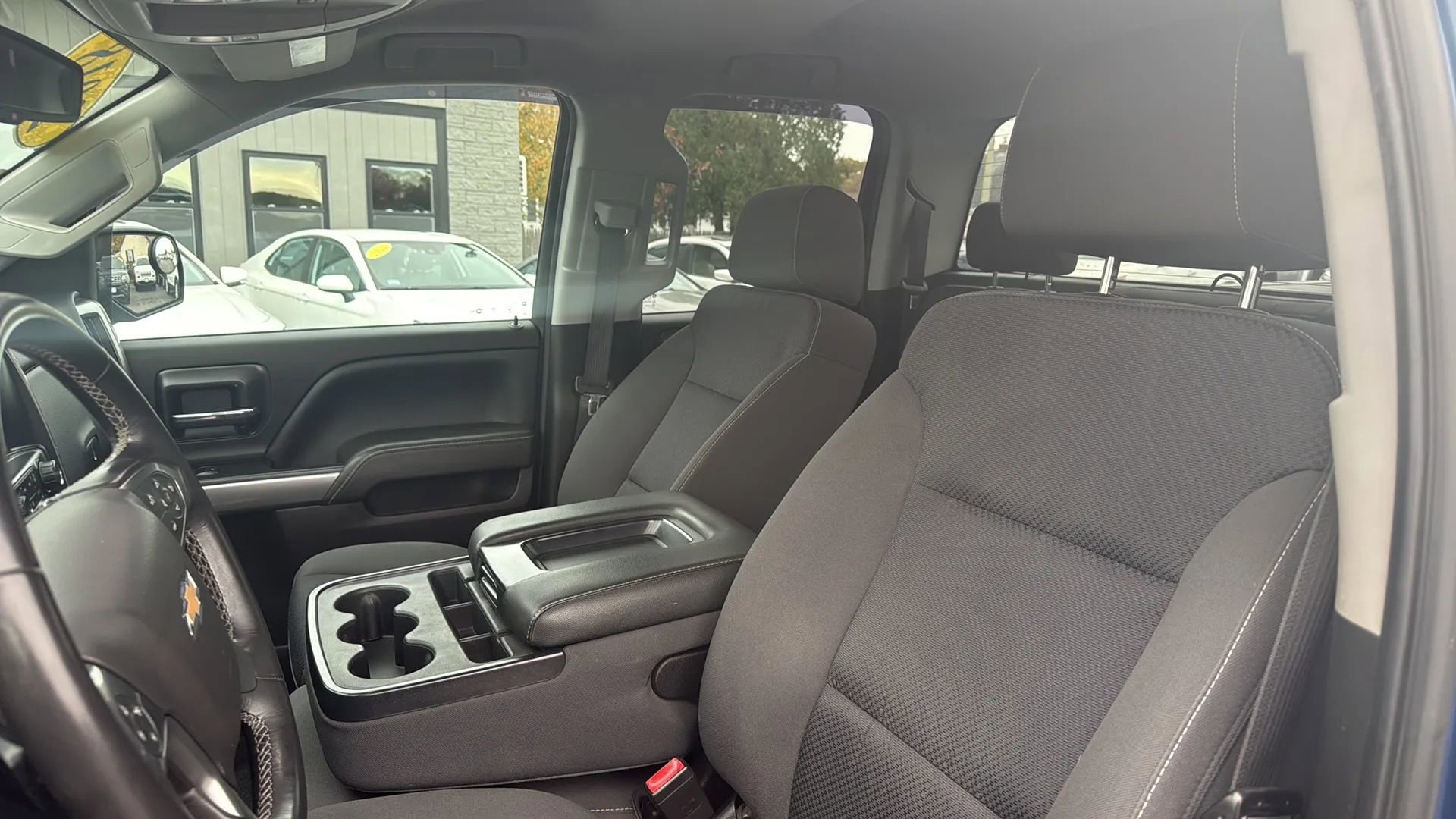 Used 2018 Chevrolet Silverado 1500 LT w/ All Star Edition AWD/4WD image 15
