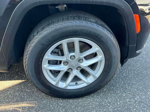 Certified 2022 Jeep Grand Cherokee L Laredo w/ Luxury Tech Group I AWD/4WD image 7