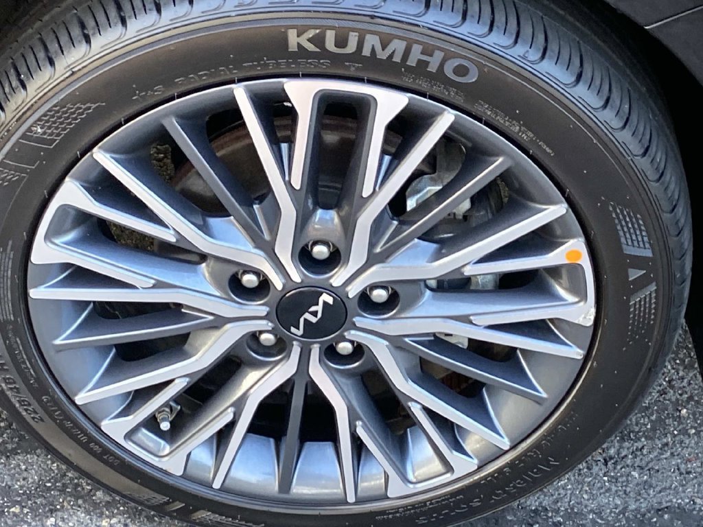 Used 2023 Kia Forte GT-Line FWD image 23