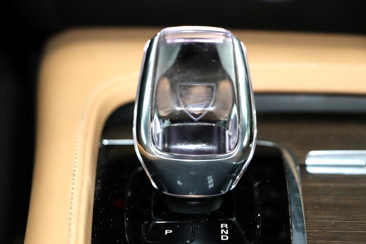 Used 2023 Volvo V90 B6 Cross Country Ultimate w/ Climate Package image 25