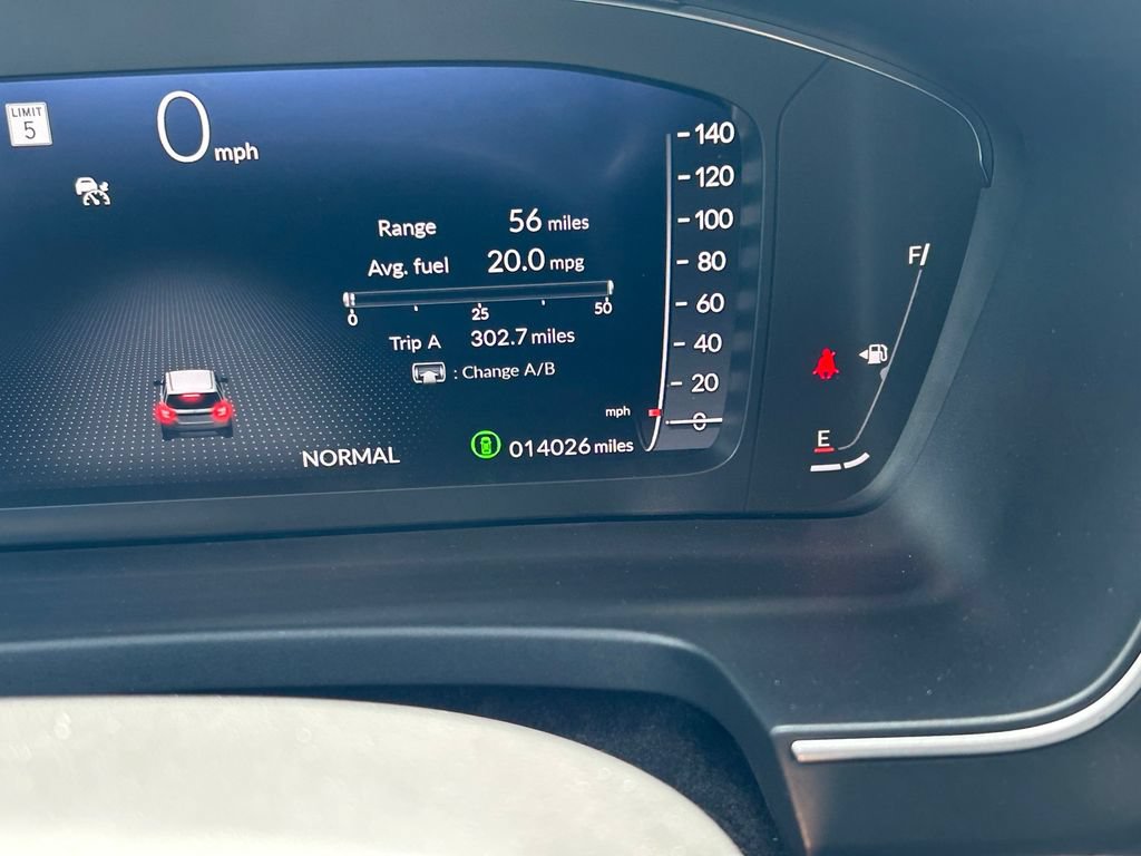 Used 2025 Honda Pilot Black Edition image 39