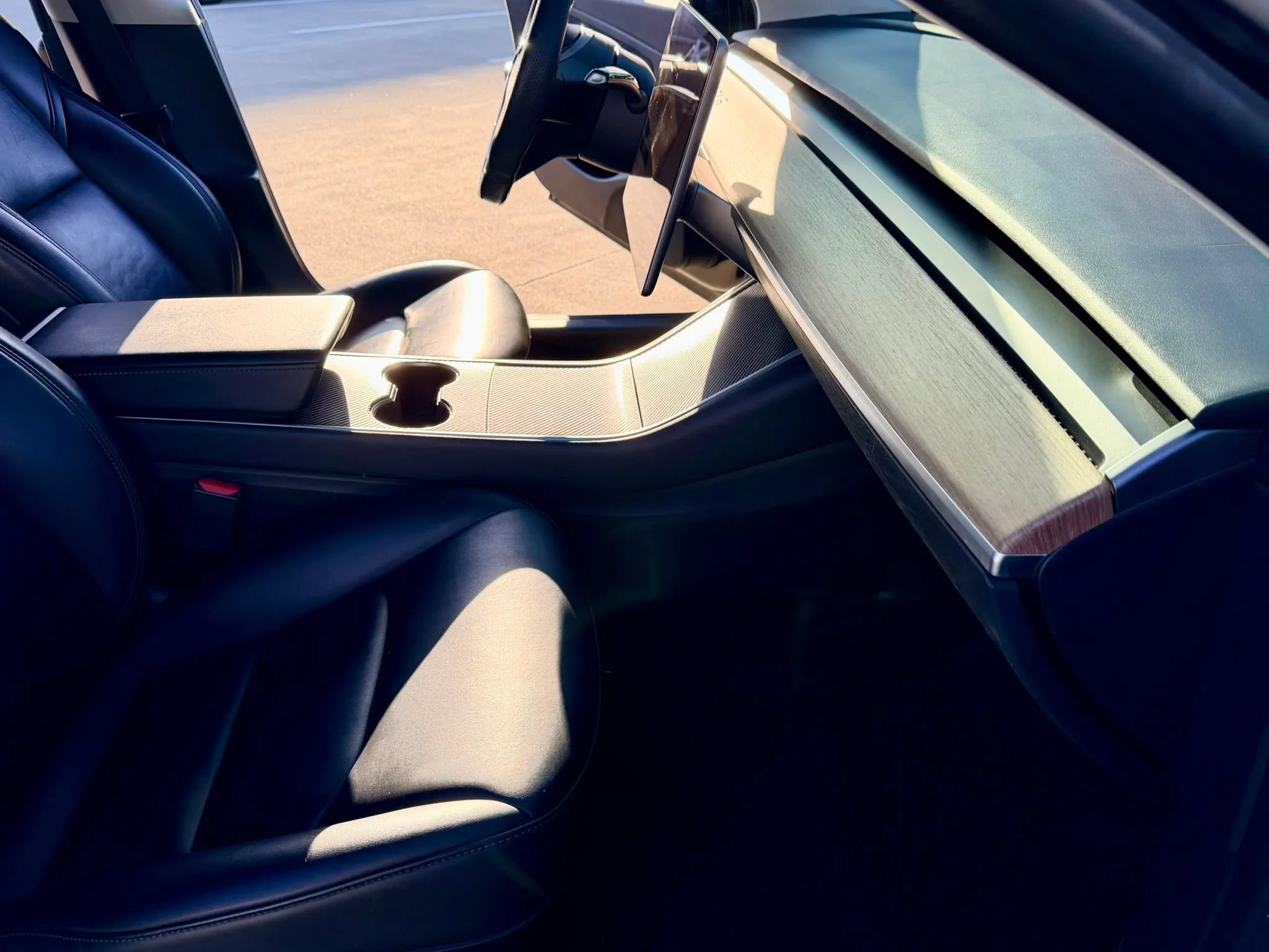 Used 2018 Tesla Model 3 Mid Range RWD image 26