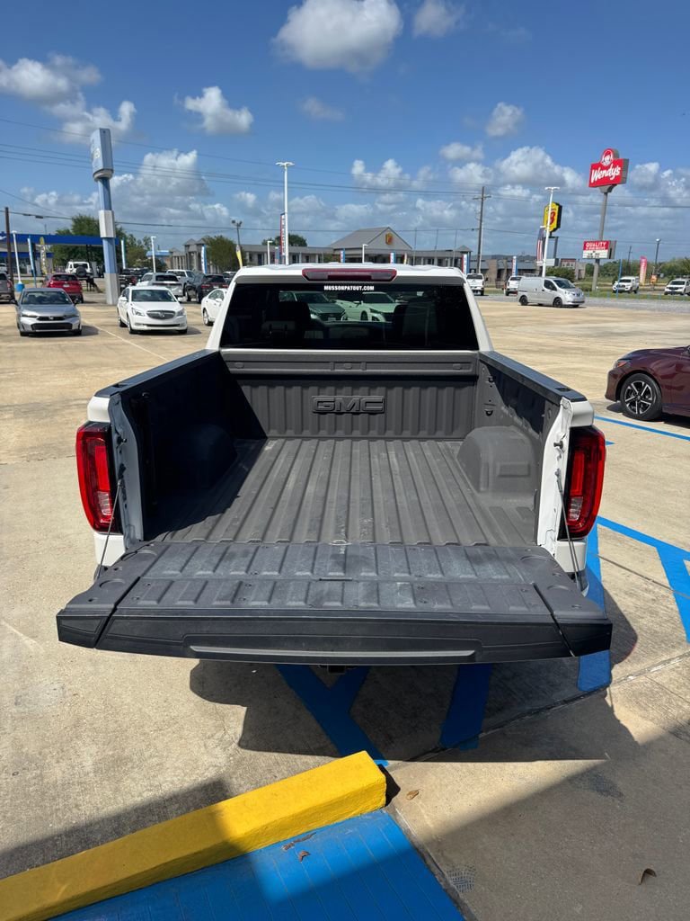 Used 2024 GMC Sierra 1500 SLT w/ SLT Premium Package AWD/4WD image 7