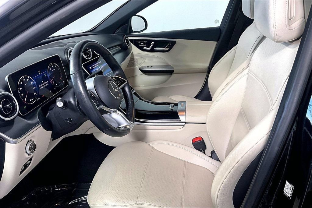 Used 2025 Mercedes-Benz C 300 Sedan image 13