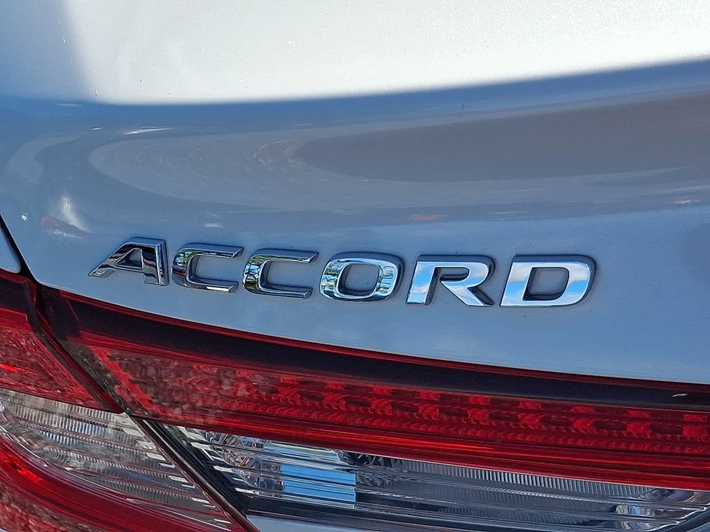 Used 2018 Honda Accord Touring image 33