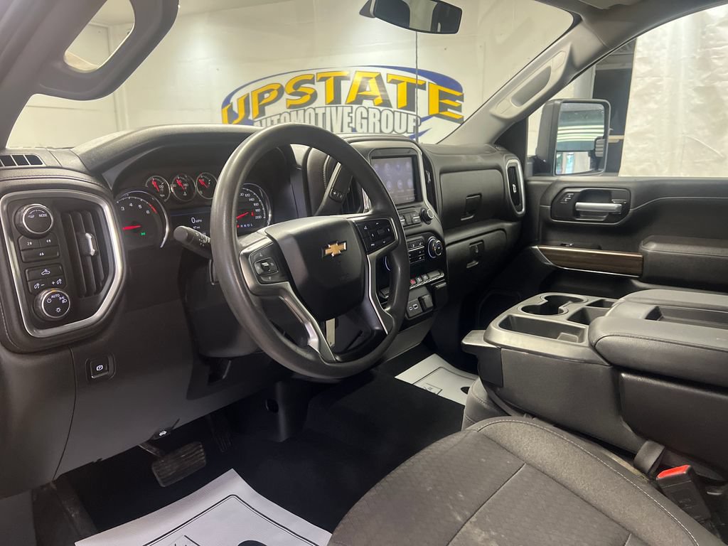 Used 2020 Chevrolet Silverado 2500 LT AWD/4WD image 19