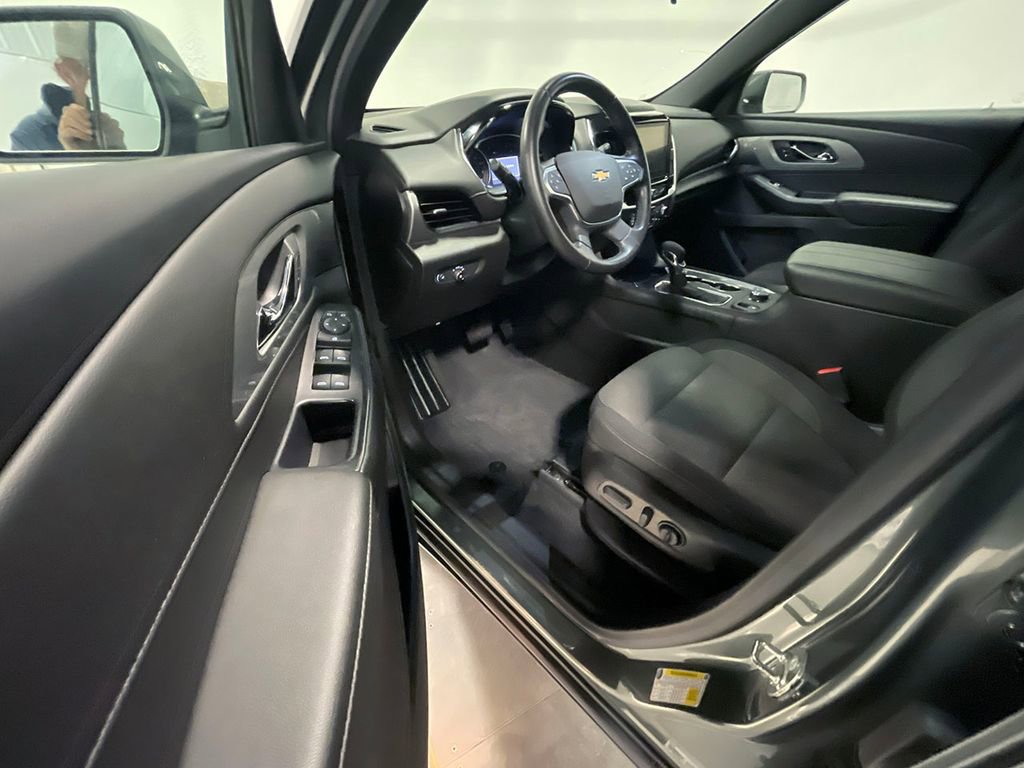 Used 2022 Chevrolet Traverse LT AWD/4WD image 22