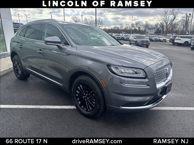 Used 2023 Lincoln Nautilus Reserve image 9